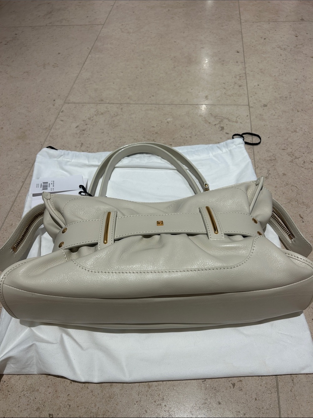 Balmain Cream Leather Shoulder Bag with Gold Chain and Buckle - Picture 3 of 5